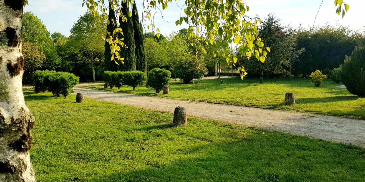 Bed and Breakfast La Revetizon Siecq Zewnętrze zdjęcie